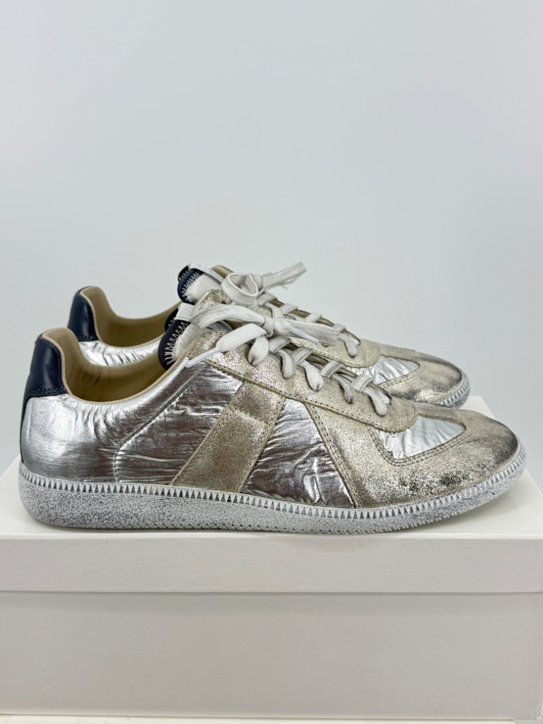 Maison Margiela Gat Low Silver Distressed Size 44.5